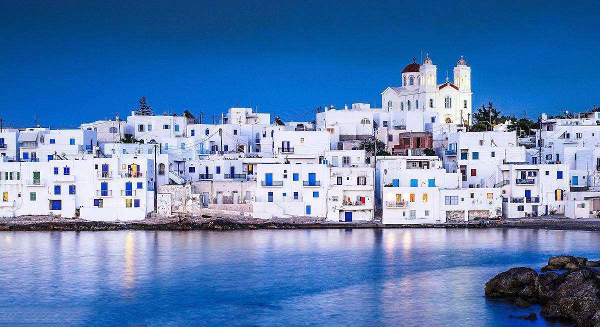 上航移民L女士一家登陆希腊打指纹，获希腊蓝纸！